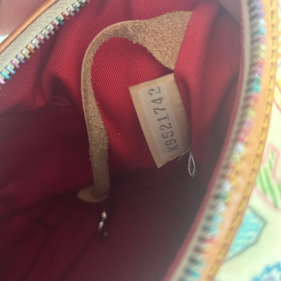 Dooney & Bourke Multicolor Logo Shoulder Bag – Y2K Vintage Style- LIKE NEW - Picture 11 of 13